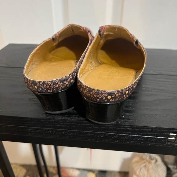 Icon Shoes - Picture 7 of 10